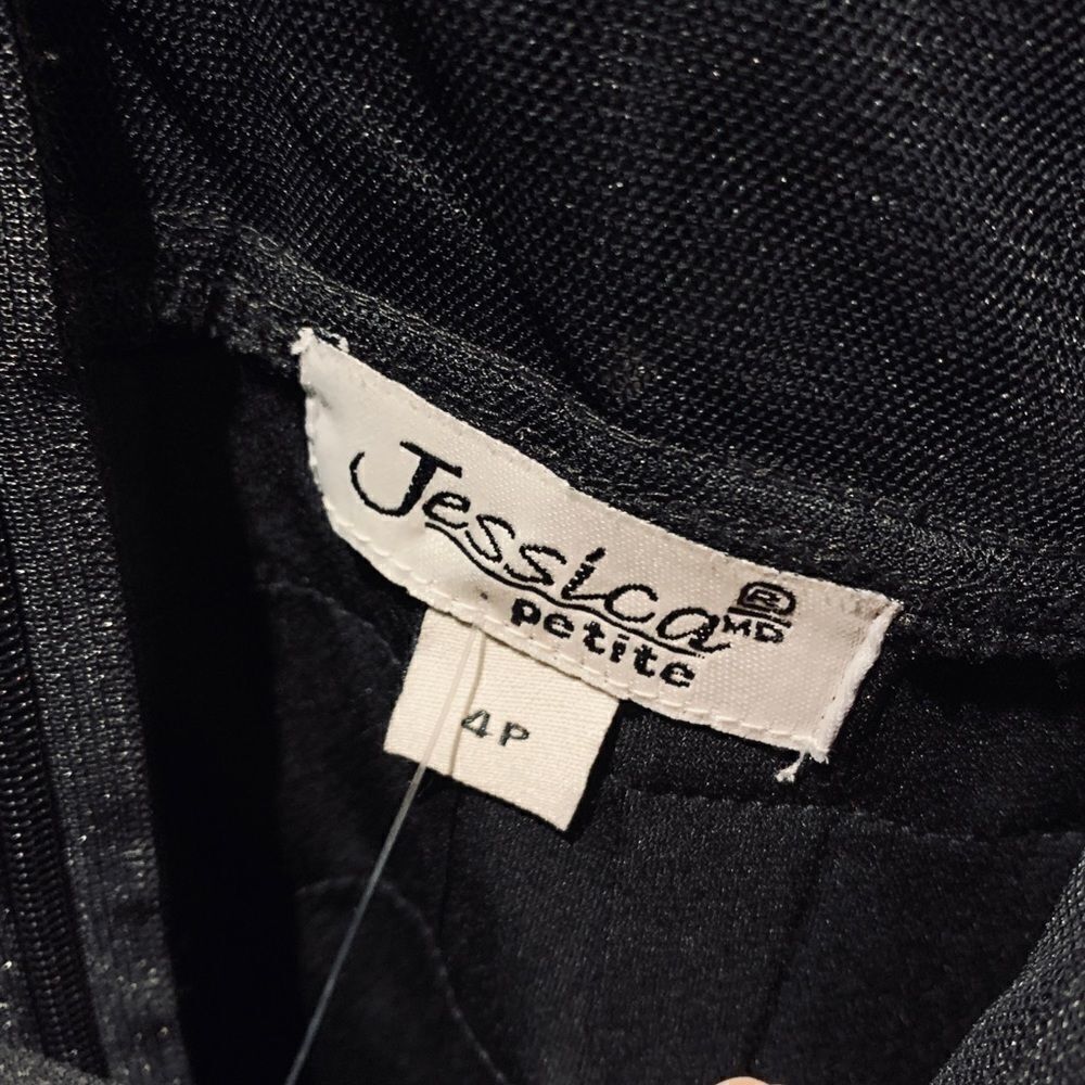 𝅺nwt JESSICA dress - Picture 4 of 9